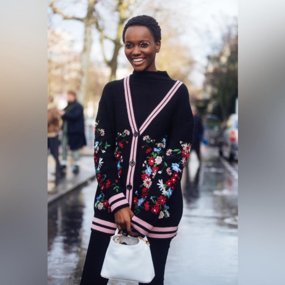 Maje Cardigan Sweater Sz 2 (I would say fits size small or Medium!)